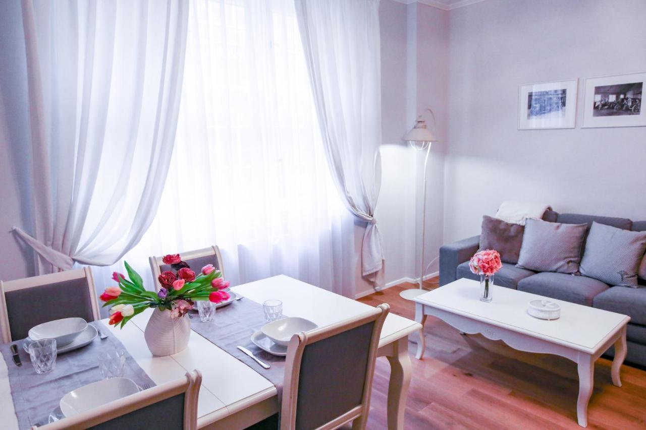 White & Gray Apartments Πράγα Εξωτερικό φωτογραφία