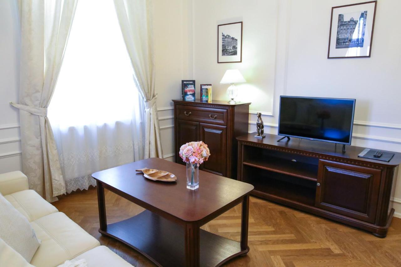 White & Gray Apartments Πράγα Εξωτερικό φωτογραφία