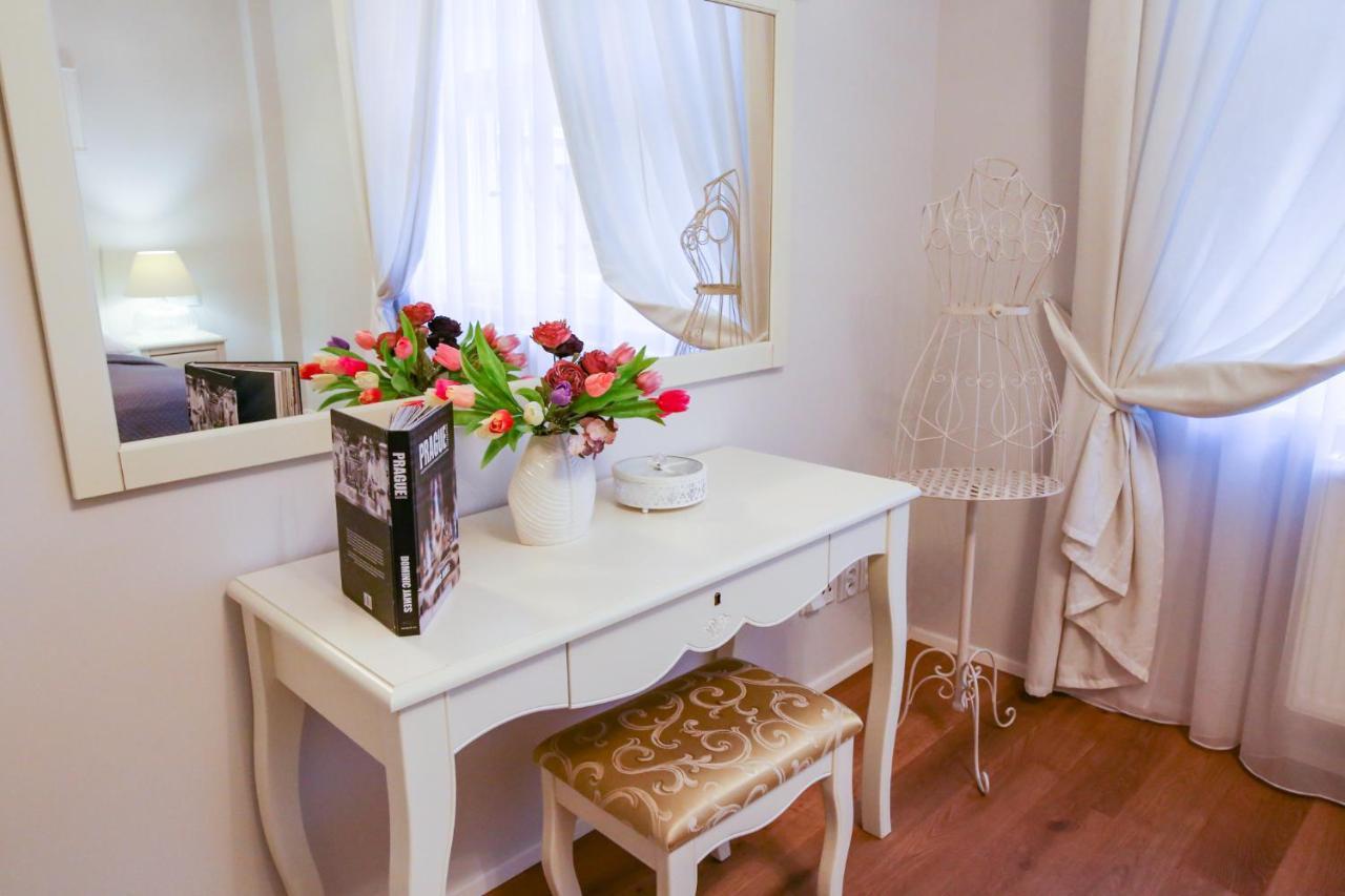 White & Gray Apartments Πράγα Εξωτερικό φωτογραφία